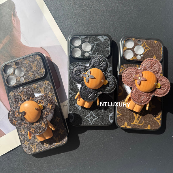 Traditional Fancy Design With Magsafe Doll Holder